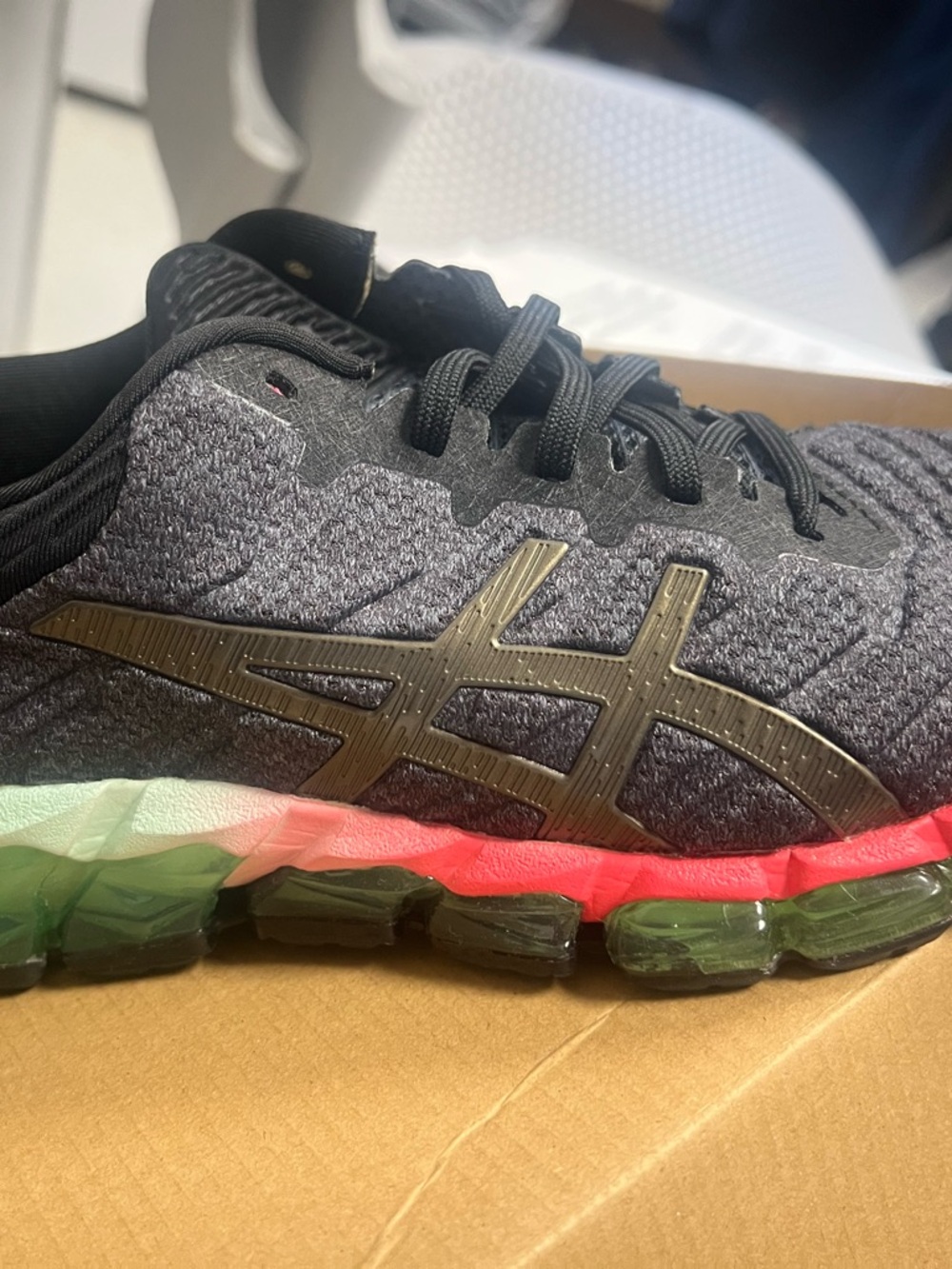 ASICS - Picture 4 of 5